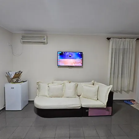 Endi Centre 티라나