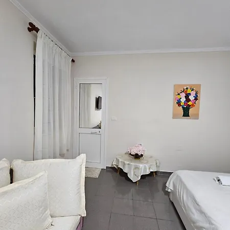 Apartment Endi Centre Tirana